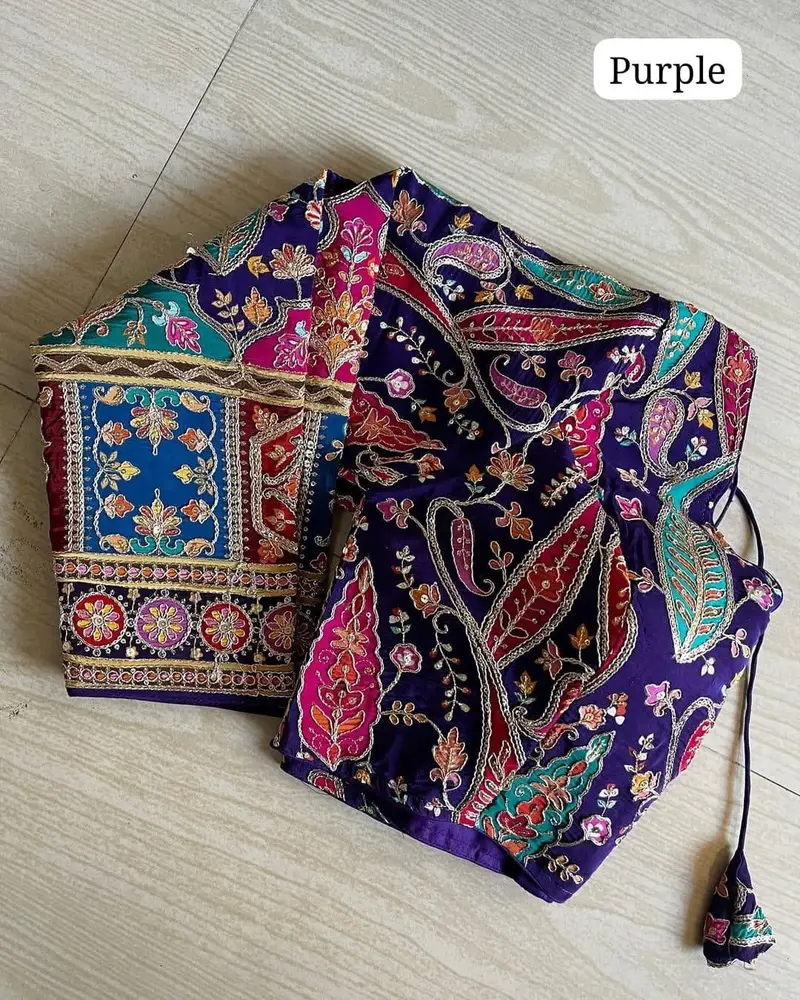 Zari floral design printed blouse - Image 9 in Hyderabad